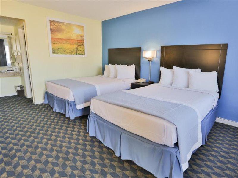 Days By Wyndham Mcguire Afb Bordentown Hotel