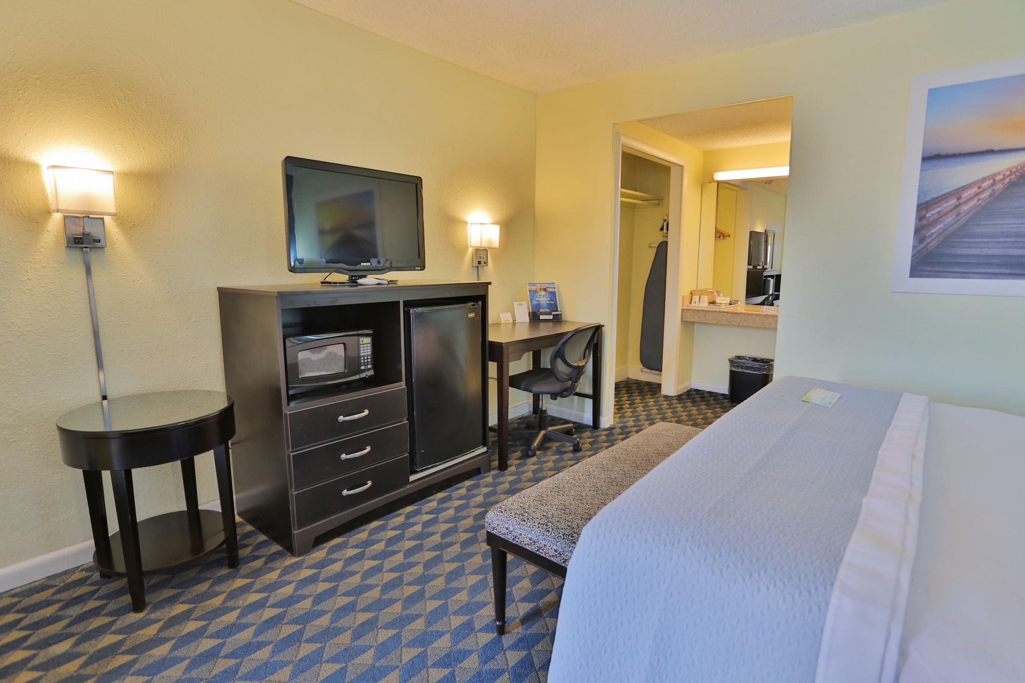 Hotel Days By Wyndham Mcguire Afb Bordentown Wrightstown