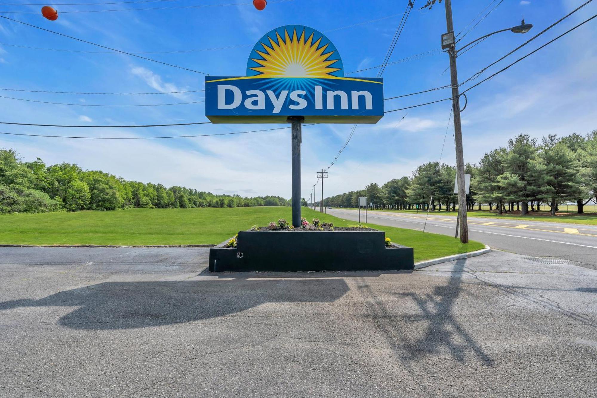 Days By Wyndham Mcguire Afb Bordentown Hotel Wrightstown