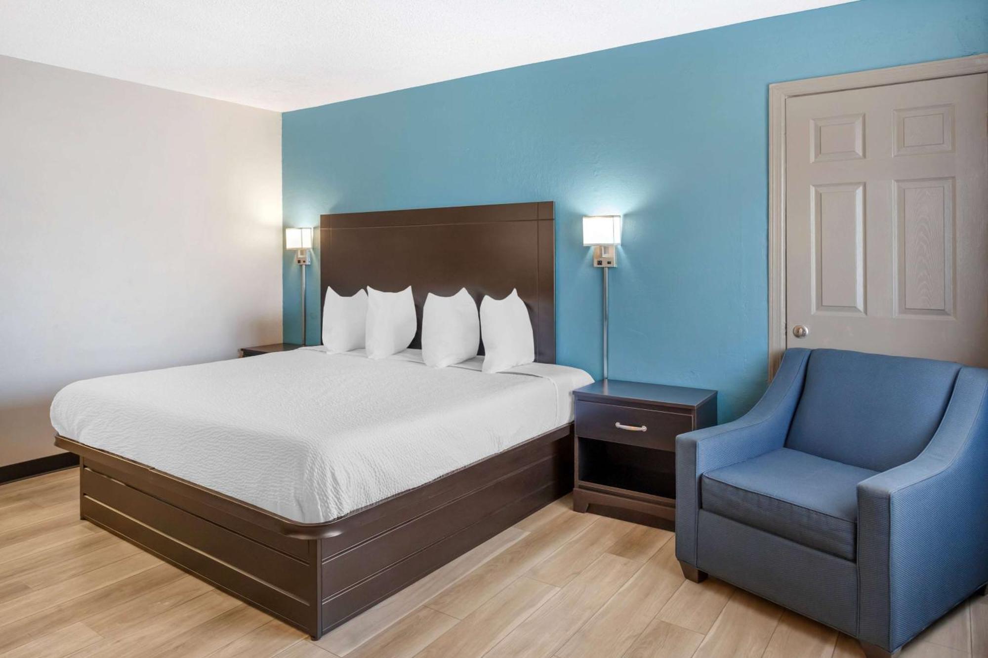Days By Wyndham Mcguire Afb Bordentown 3* Wrightstown